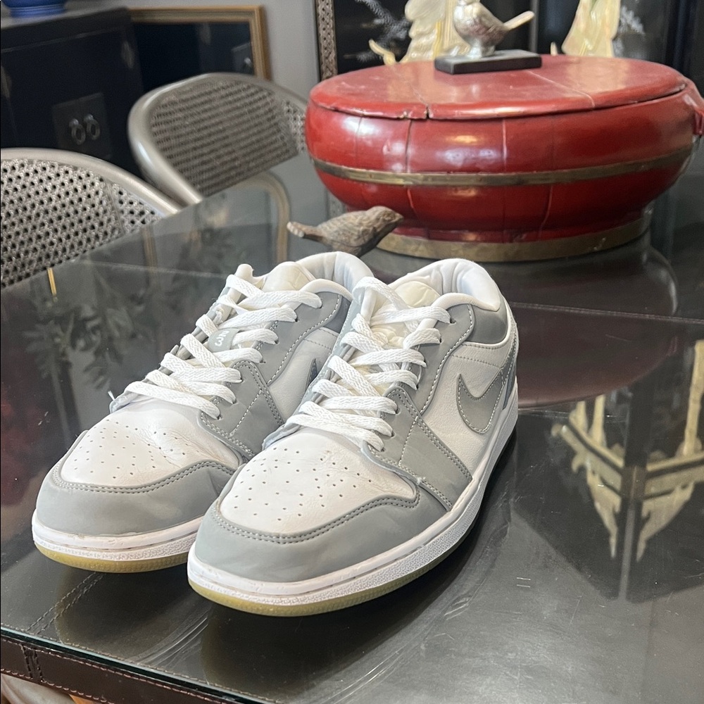 Nike Men's Air Jordans Low-Top Sneakers in Gray and White excellent condition